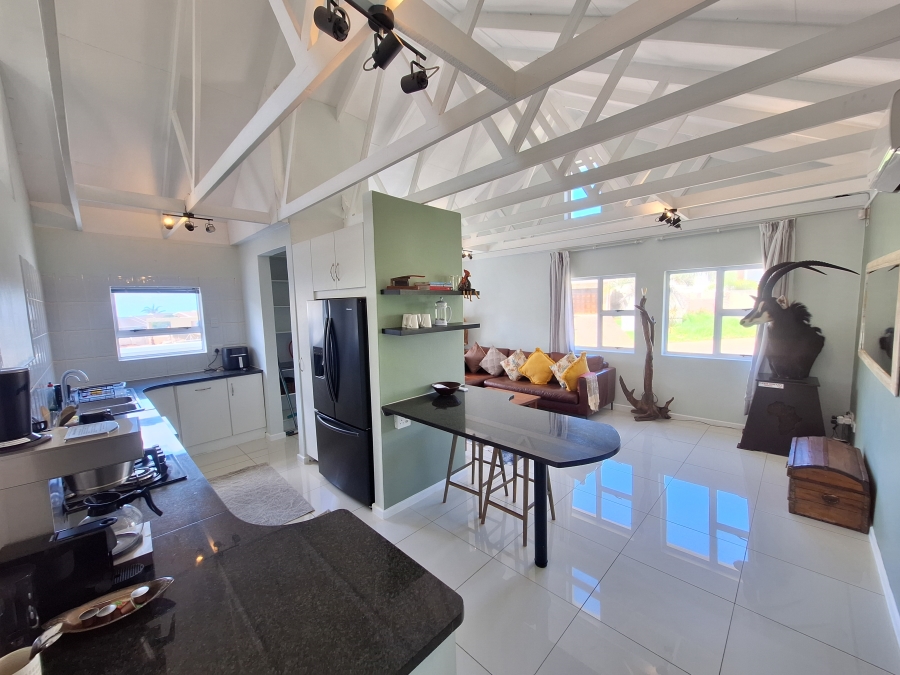 2 Bedroom Property for Sale in Wavecrest Eastern Cape